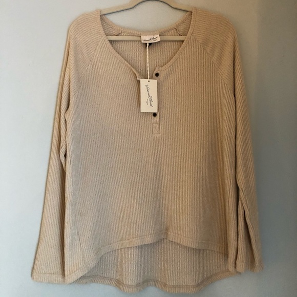 creame sweater! - Picture 1 of 5